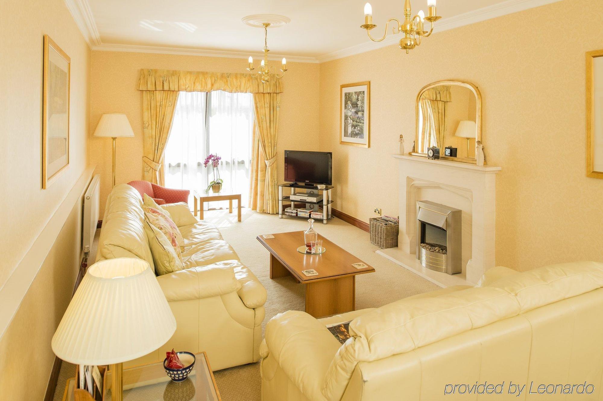 Parkway Hotel & Spa Cwmbran Zewnętrze zdjęcie
